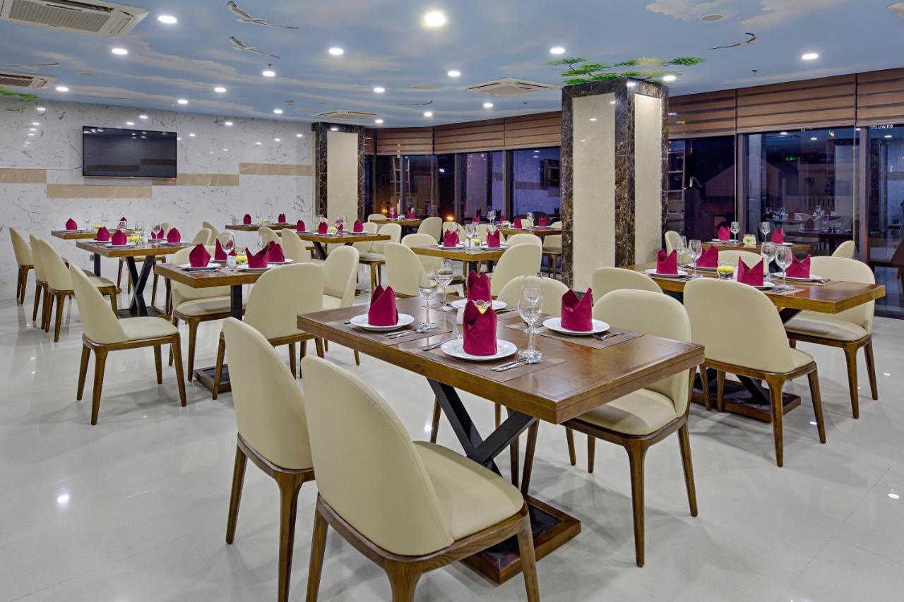 Diamond Beach Hotel Da Nang Exterior photo