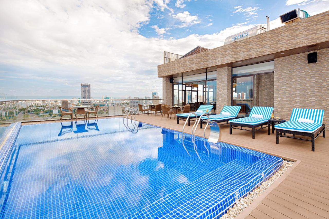 Diamond Beach Hotel Da Nang Exterior photo
