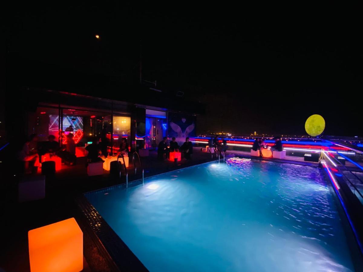 Diamond Beach Hotel Da Nang Exterior photo