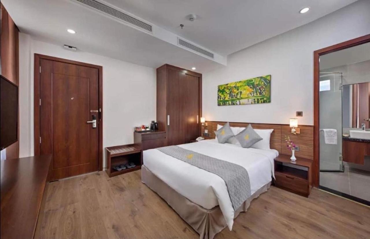 Diamond Beach Hotel Da Nang Exterior photo